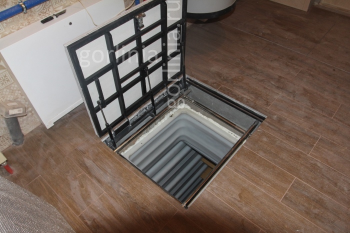 Как закрыть кессон пластикового погреба фото